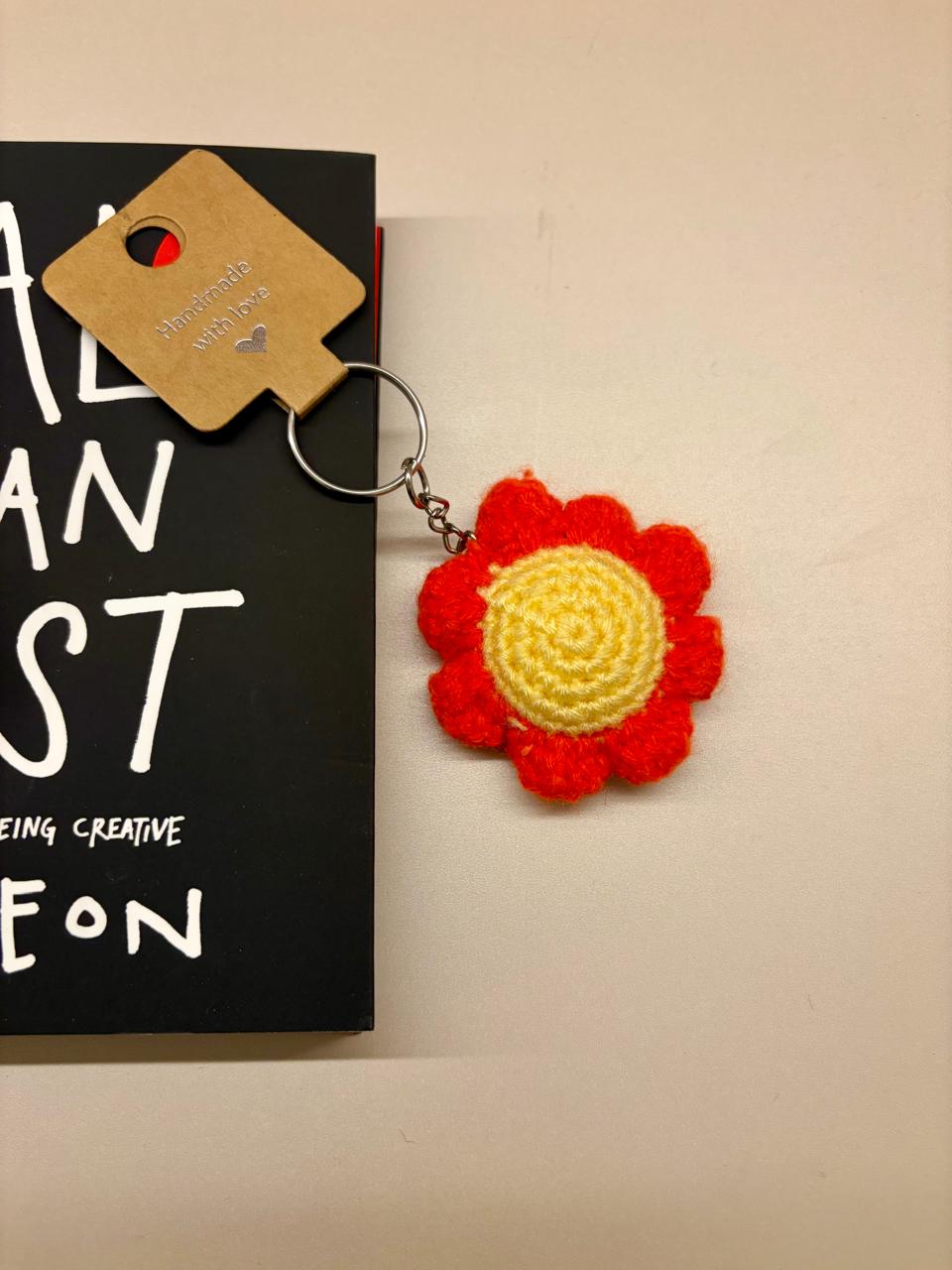 Daisy keychain
